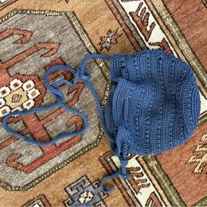 THE SAK MACRAME CROSSBODY BUCKET BAG TOGGLE CINCH NAVY BLUE PURSE